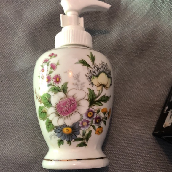 NWT Albert E  price products. Porcelain pump - Picture 2 of 3